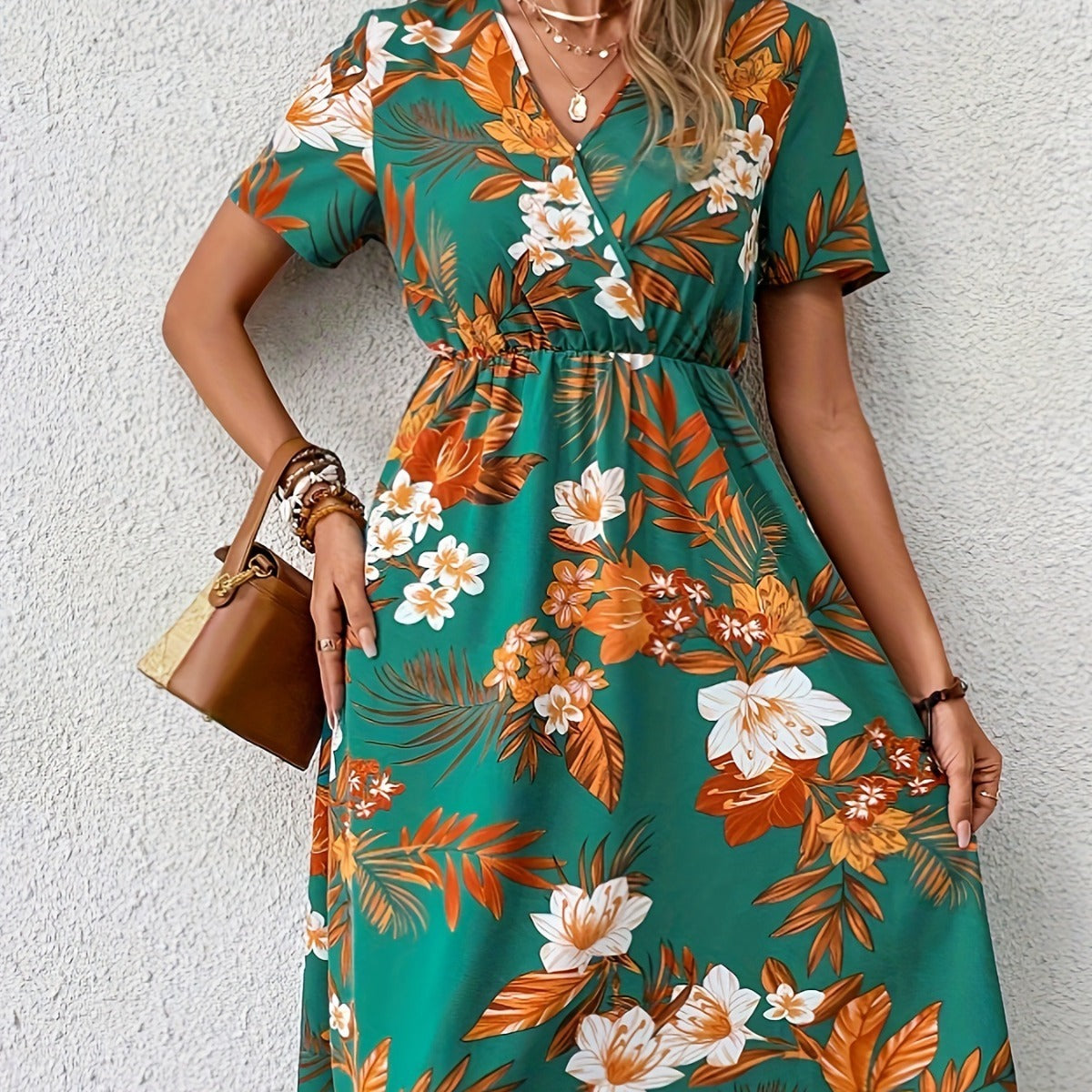 Floral Midi Dress With V-Neck and Short Sleeves