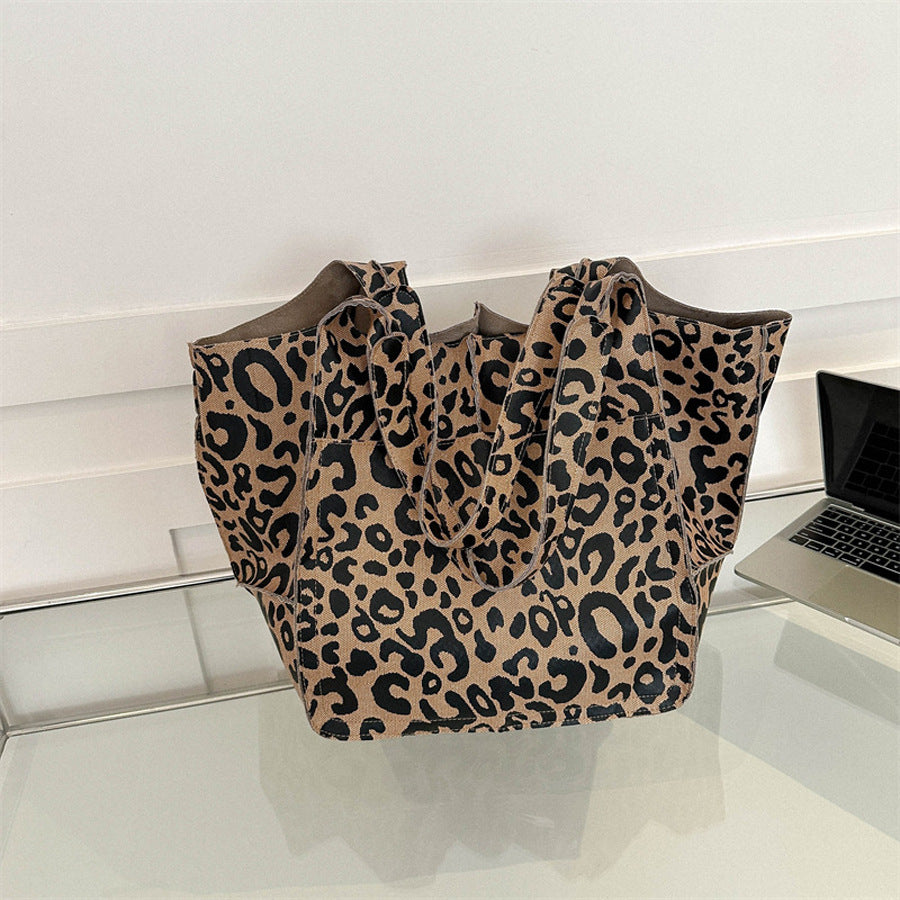 Large Capacity One Shoulder Handbag